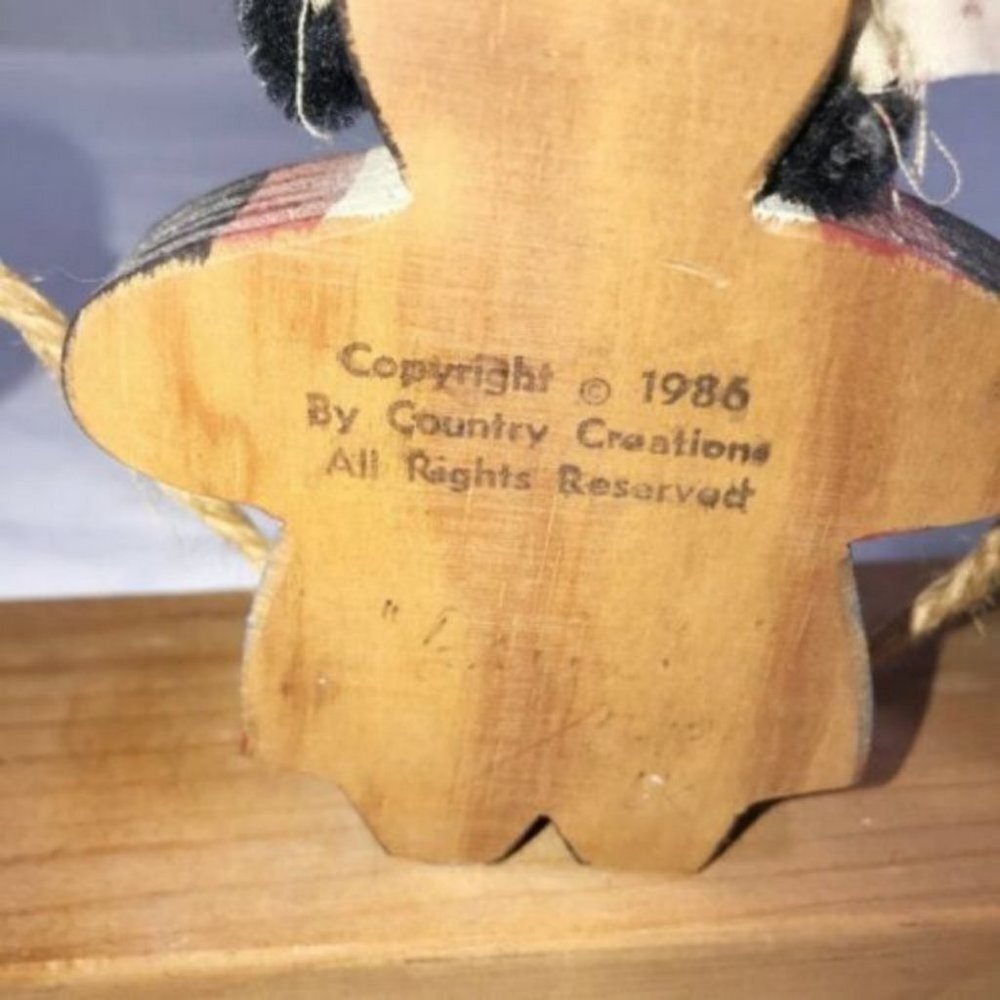 Vintage 1986 By Country Creations Wooden Folk Art Hand Painted American girl - Picture 7 of 12